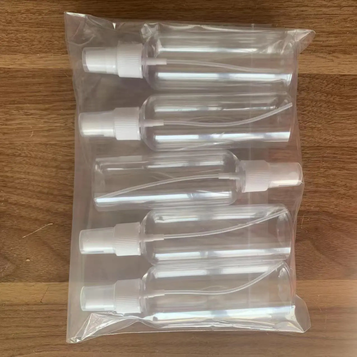 Reusable Transparent Pet Plastic Portable Spray Bottles, Refillable Design, Travel Container Bottle, Empty Perfume Containers, Available in Sizes 10ML 20ML 30ML 50ML 100ML, Clear Bottle
